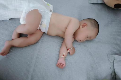 三门峡几个月宝宝会抬头